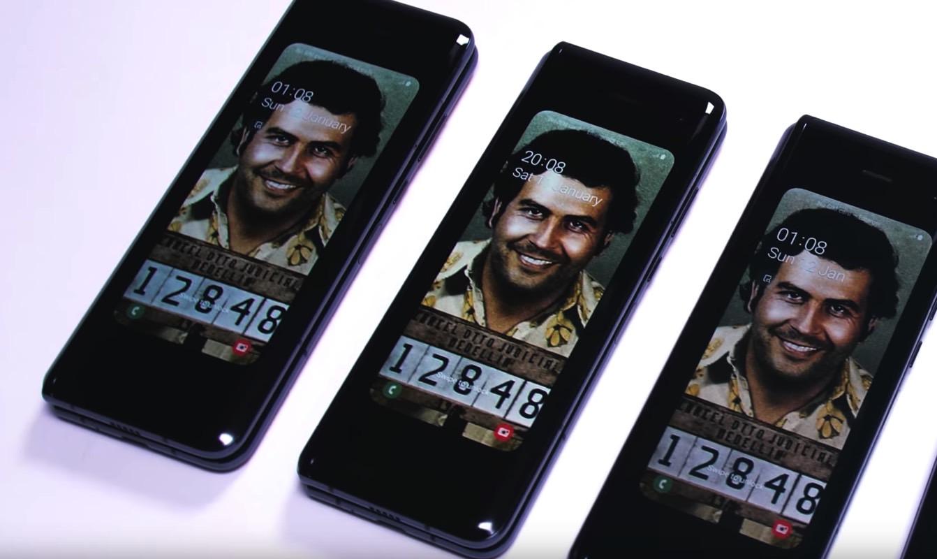 pablo escobar flip phone