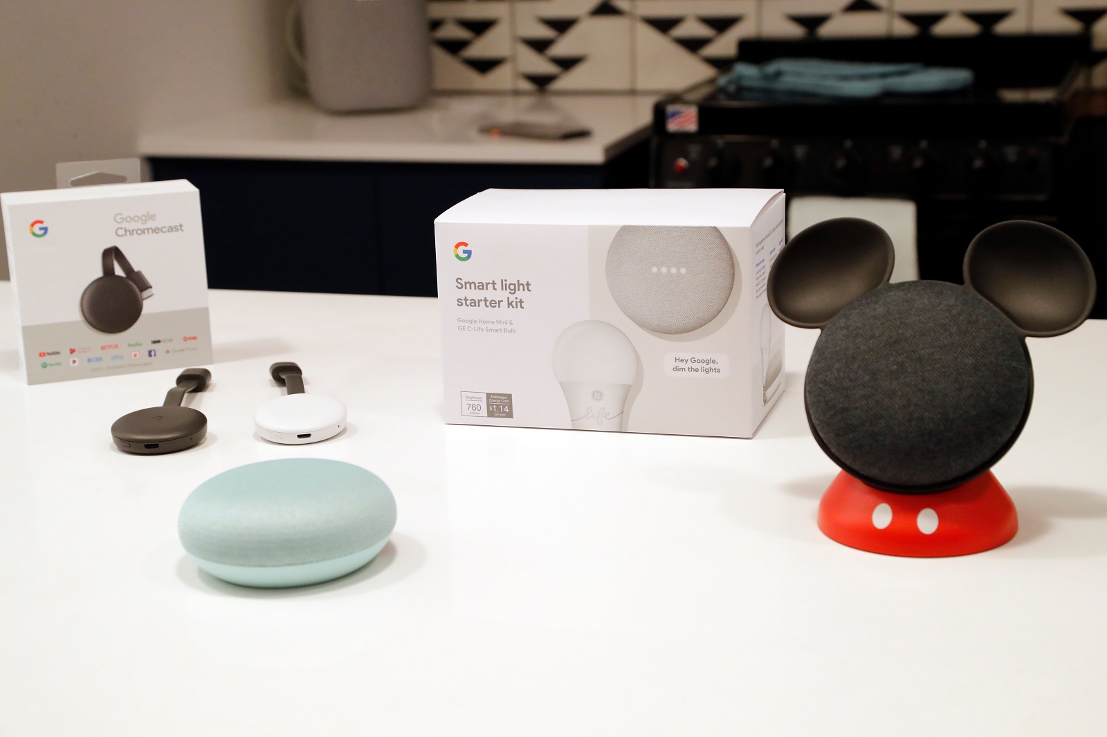 chromecast ultra google home mini