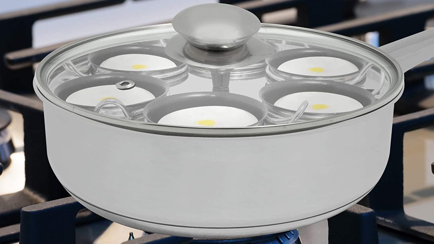 5 Best Egg Poachers 2021: Silicone, Calphalon Pan, Non-stick