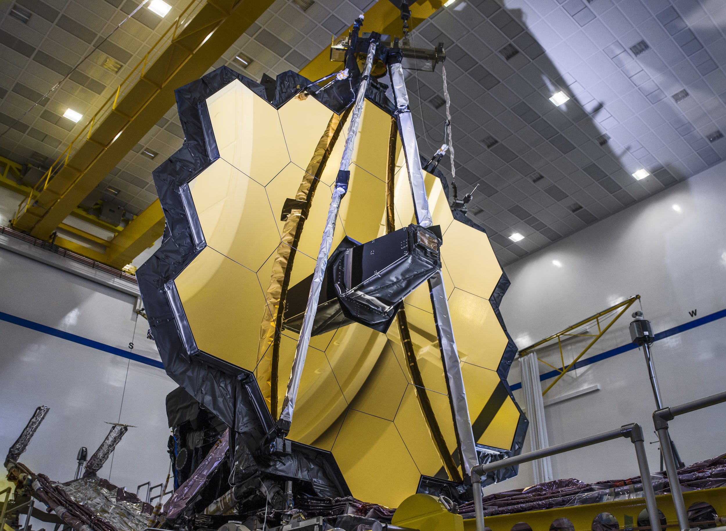 NASA’s James Webb Space Telescope shows off its shiny new mirror BGR