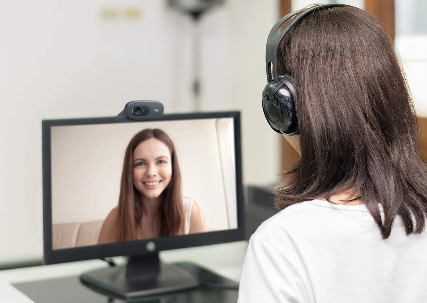 Webcams are finally back in stock on Amazon – BGR