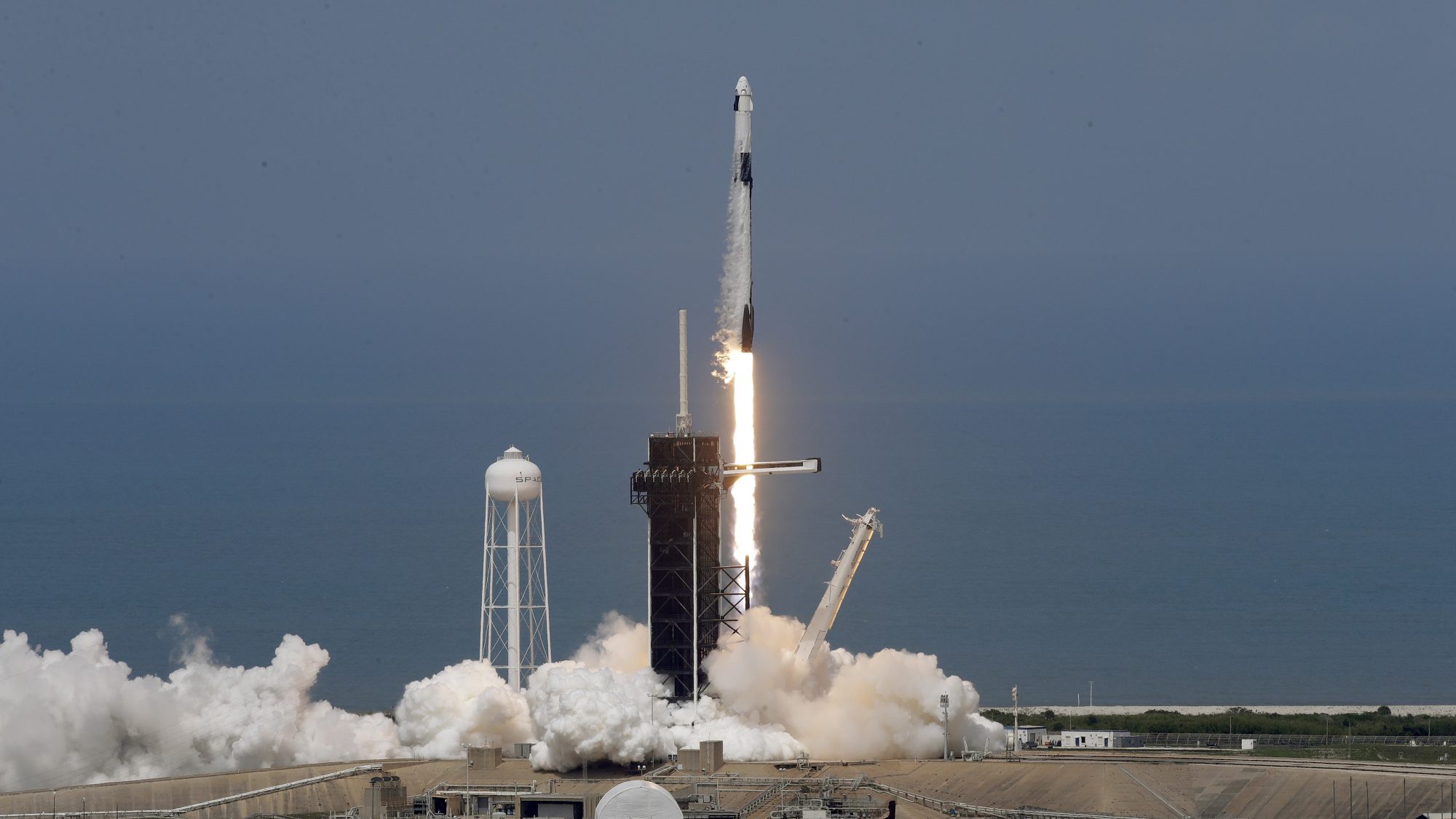 SpaceX’s history-making Falcon 9 booster is back – BGR