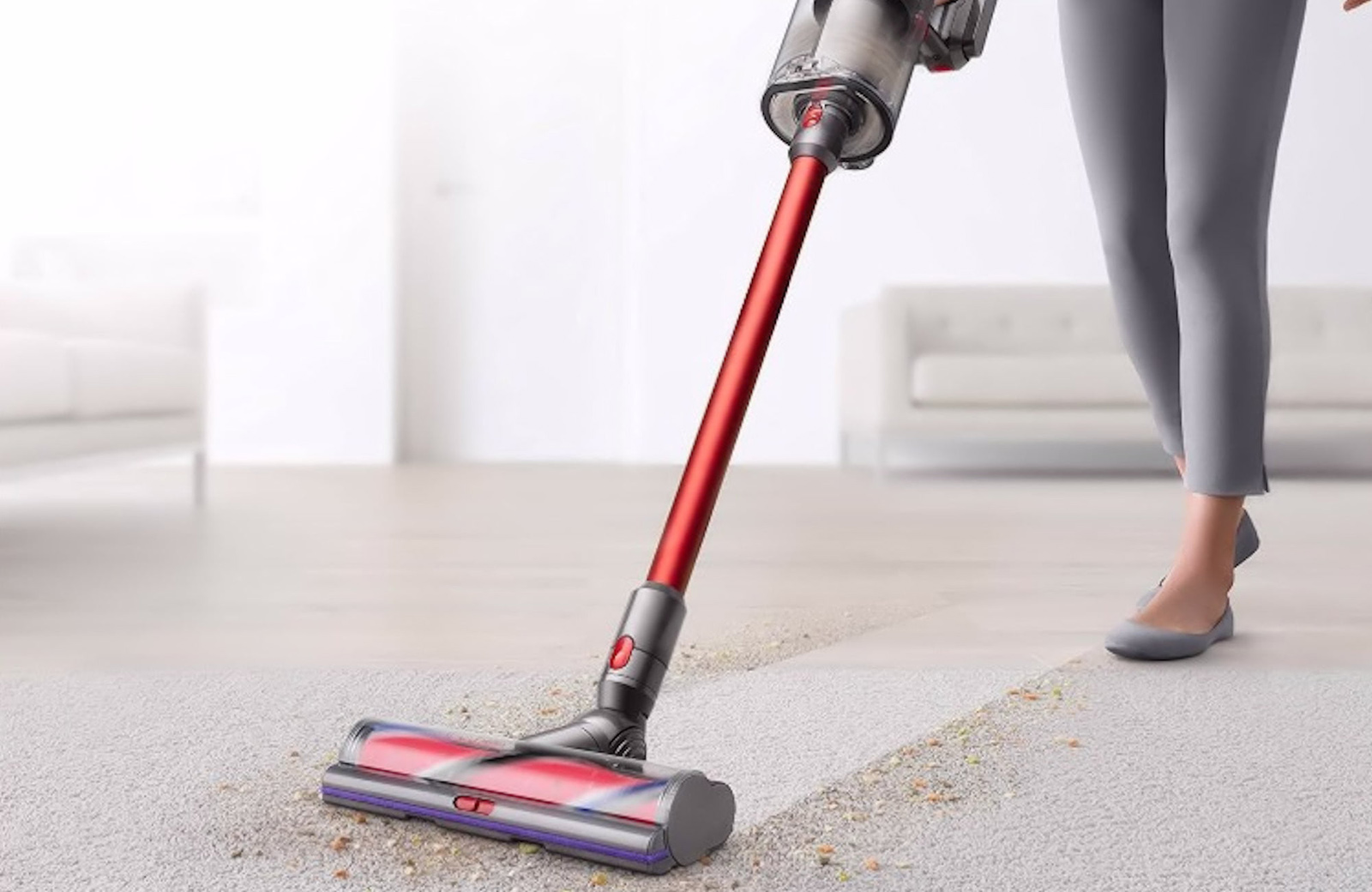 Dyson V11 Outsize Is A Crazy New Cordless Vacuum You’ve Never Heard Of ...