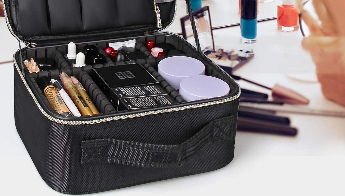 best travel cosmetic case