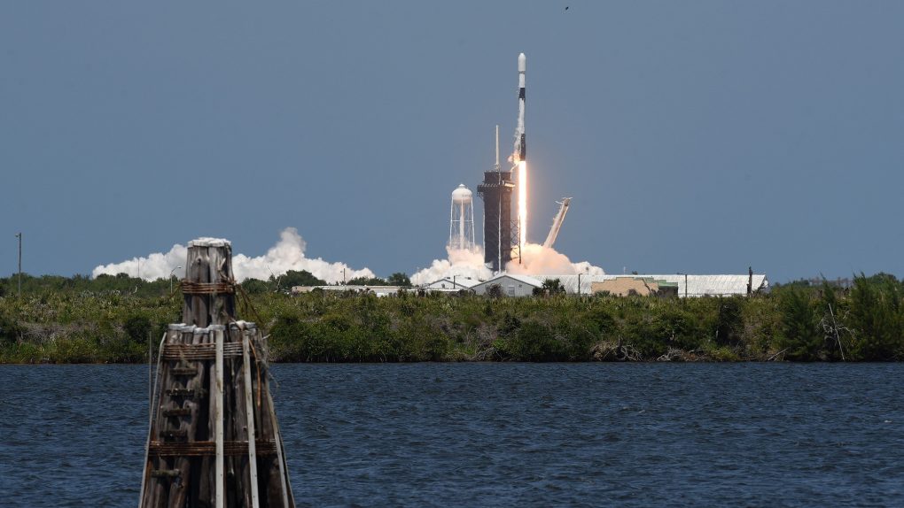 SpaceX blows through Falcon launch record, doesn't hit 100