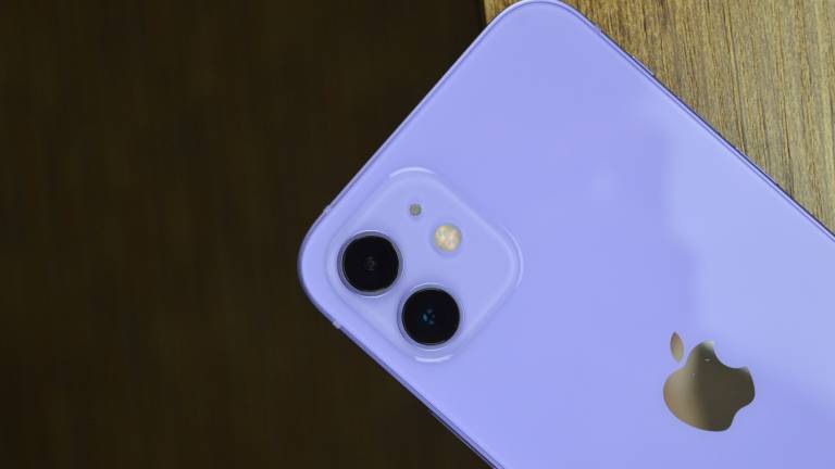 Compare the Apple iPhone 12 to the Apple iPhone 11 - Coolblue - anything  for a smile