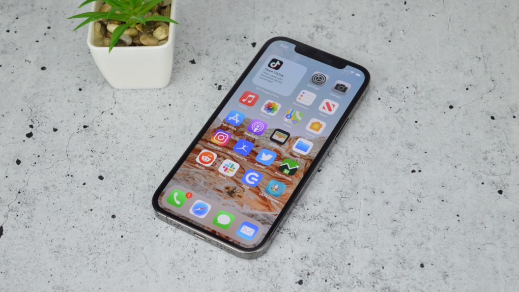 Apple iPhone 12 Pro Max Review