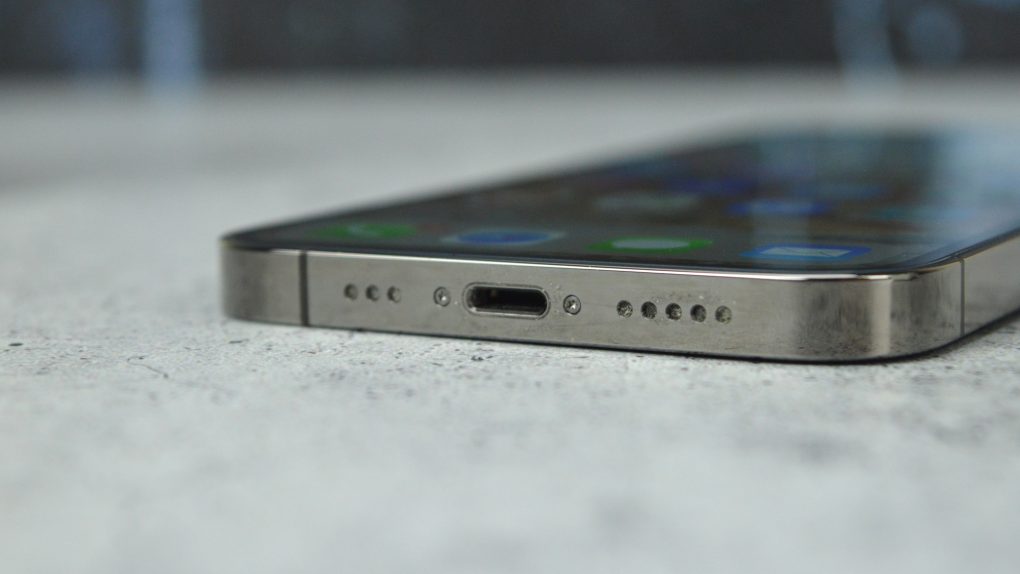 iPhone will feature USB-C charging port, says Apple executive, Science &  Tech News