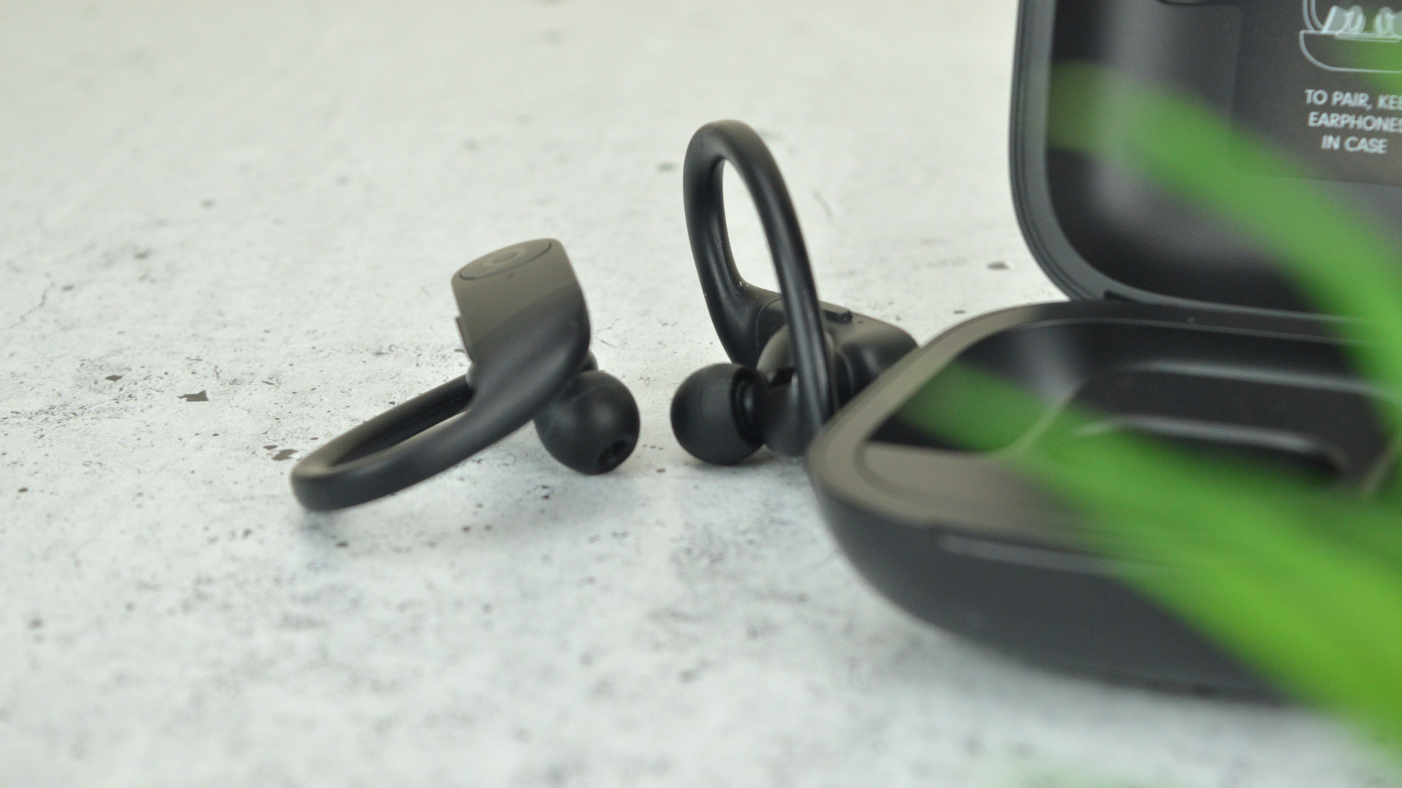 The 6 Best Wireless Earbuds