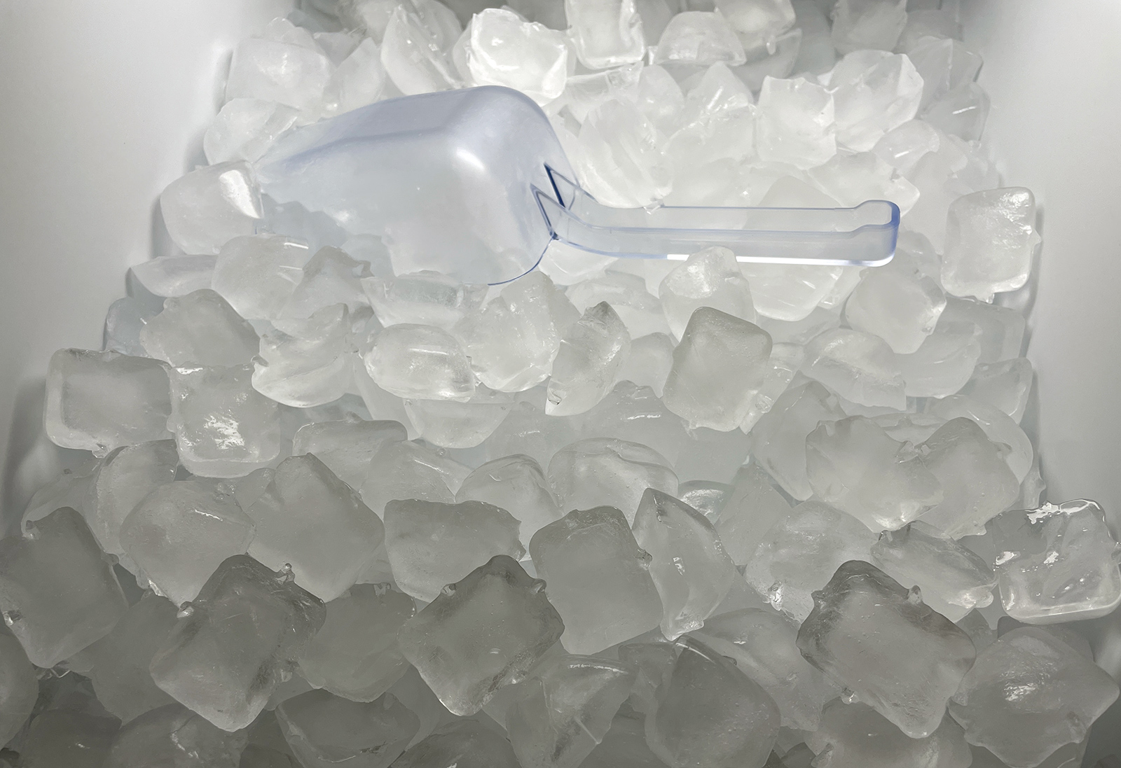 Beko Fridge Review: Ice cube tray