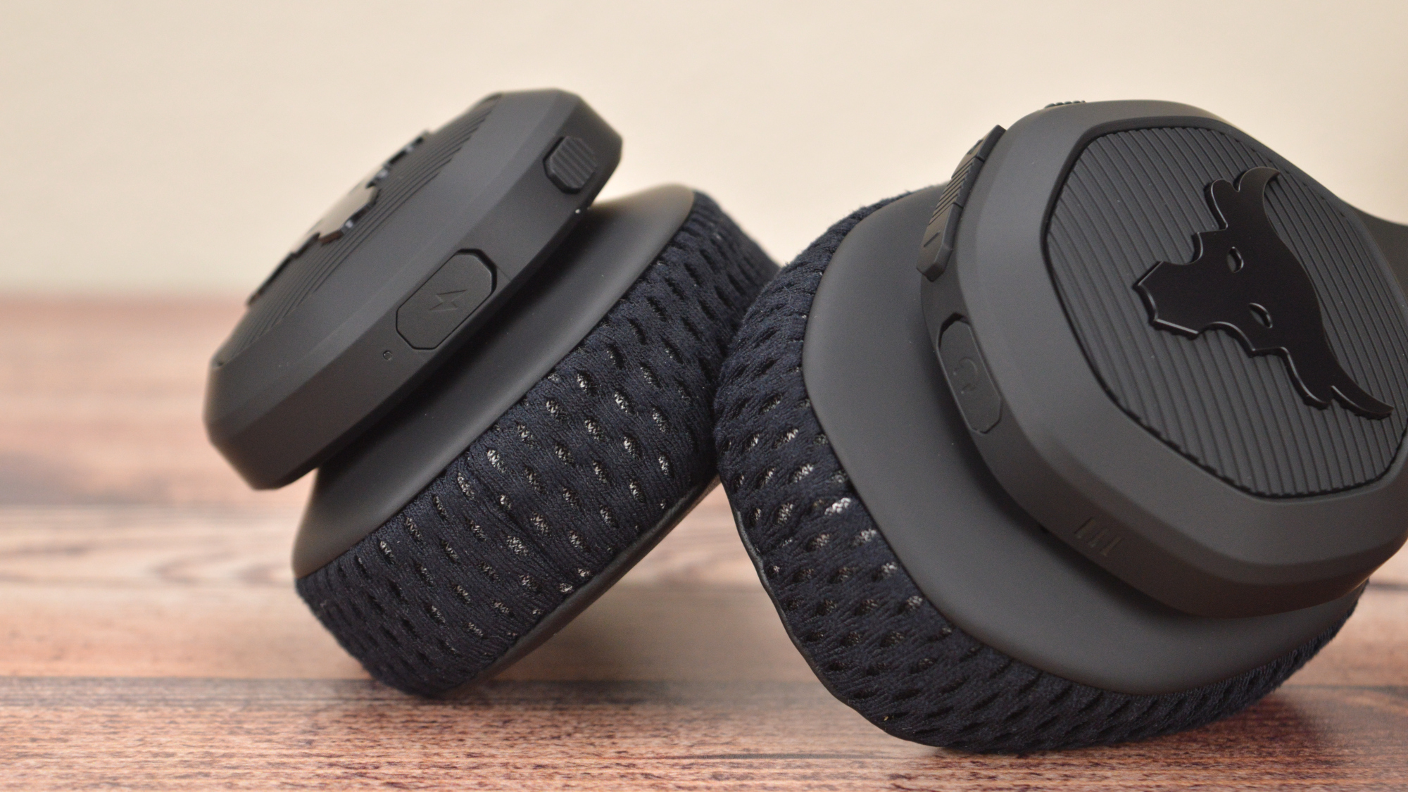 Bombero Heredero lema JBL UA Project Rock Headphones Review: Rugged And Expensive