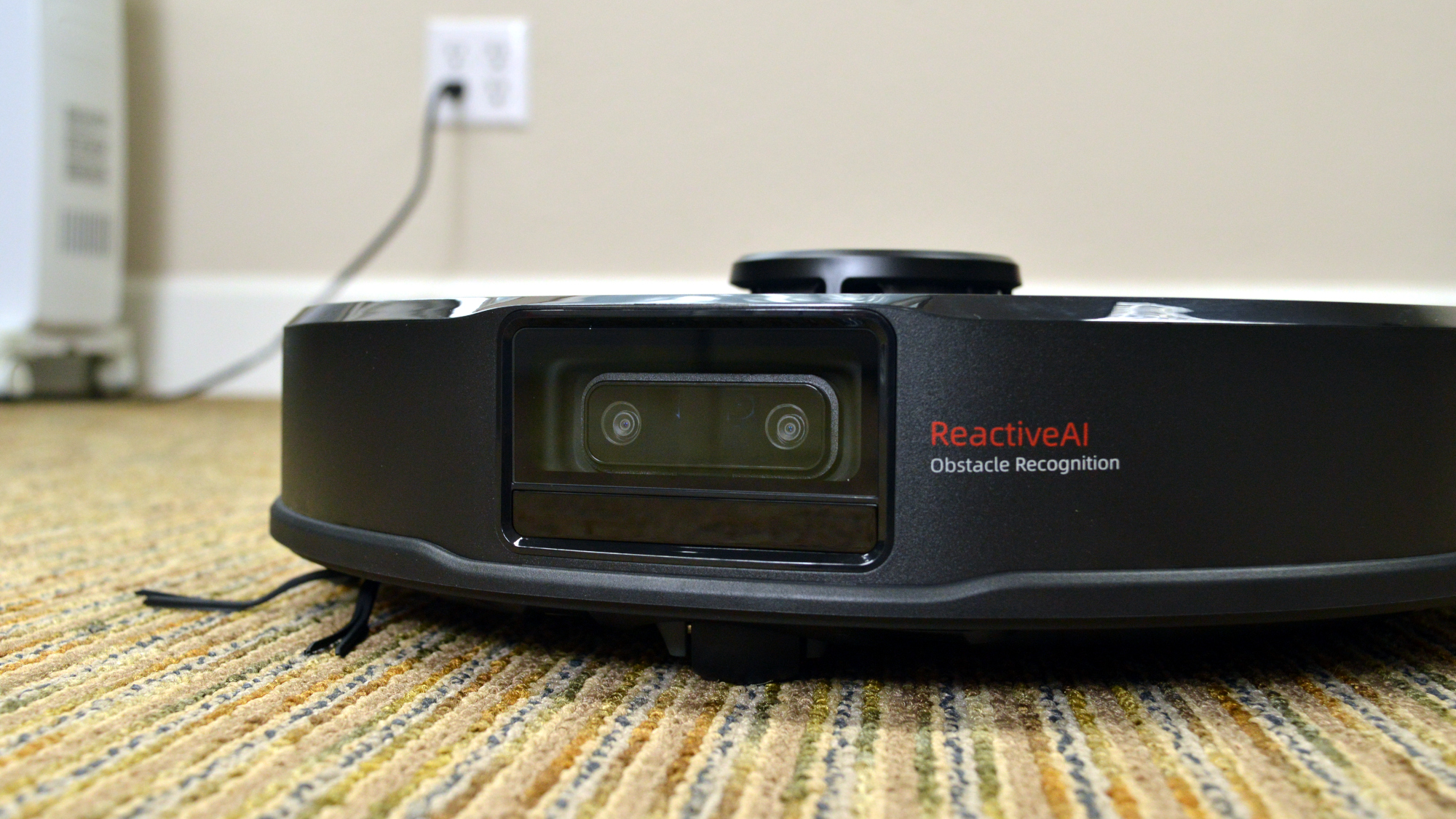 Roborock S6 MaxV Review: Vacuuming, Mopping, and Navigation Tests 