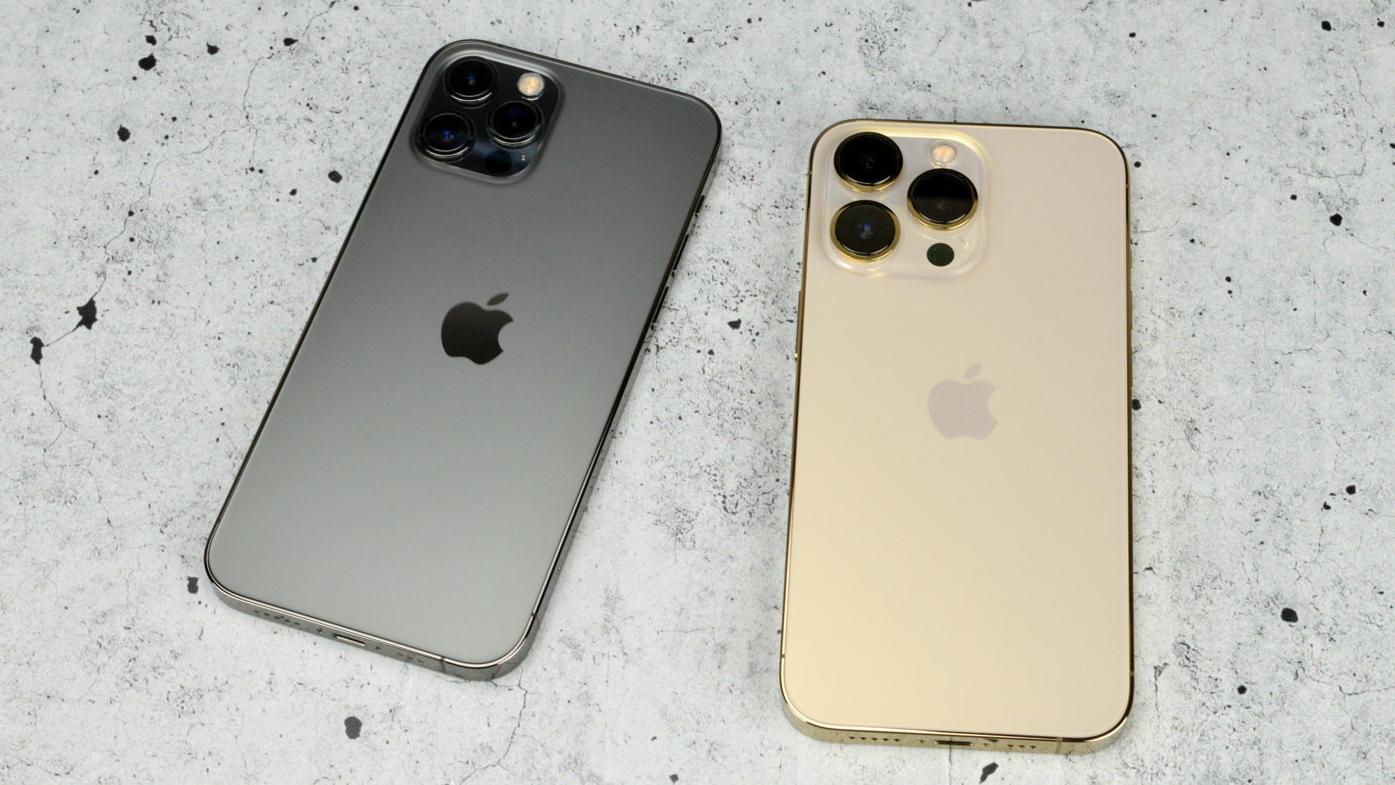 iphone 11 vs iphone 12 pro max size