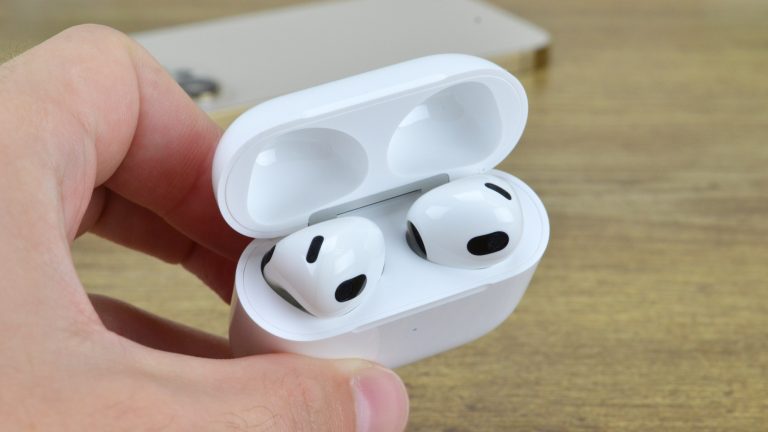 The Best Apple AirPods to Buy in 2023