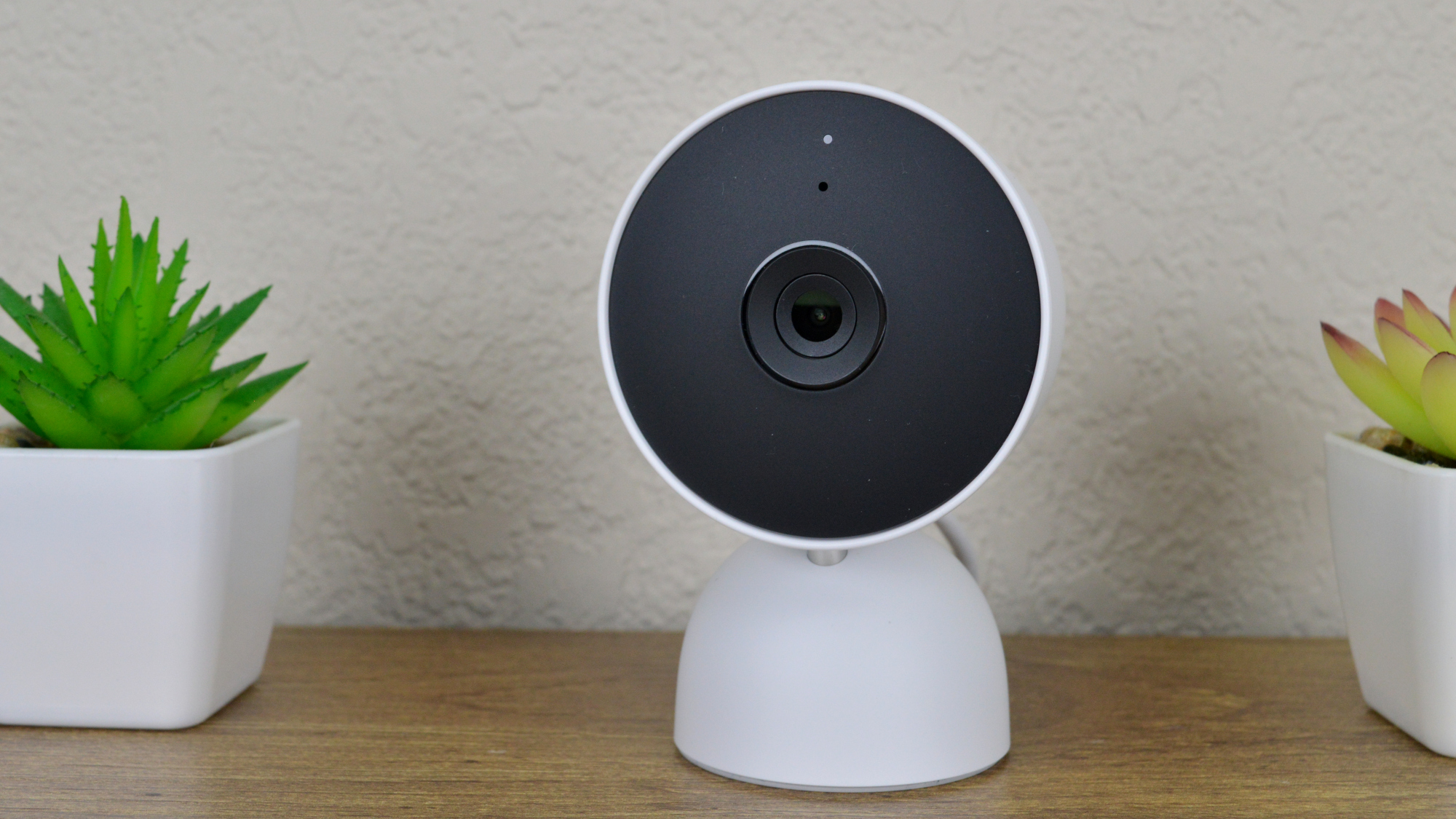 Google Nest Cam de Interior com Cabo