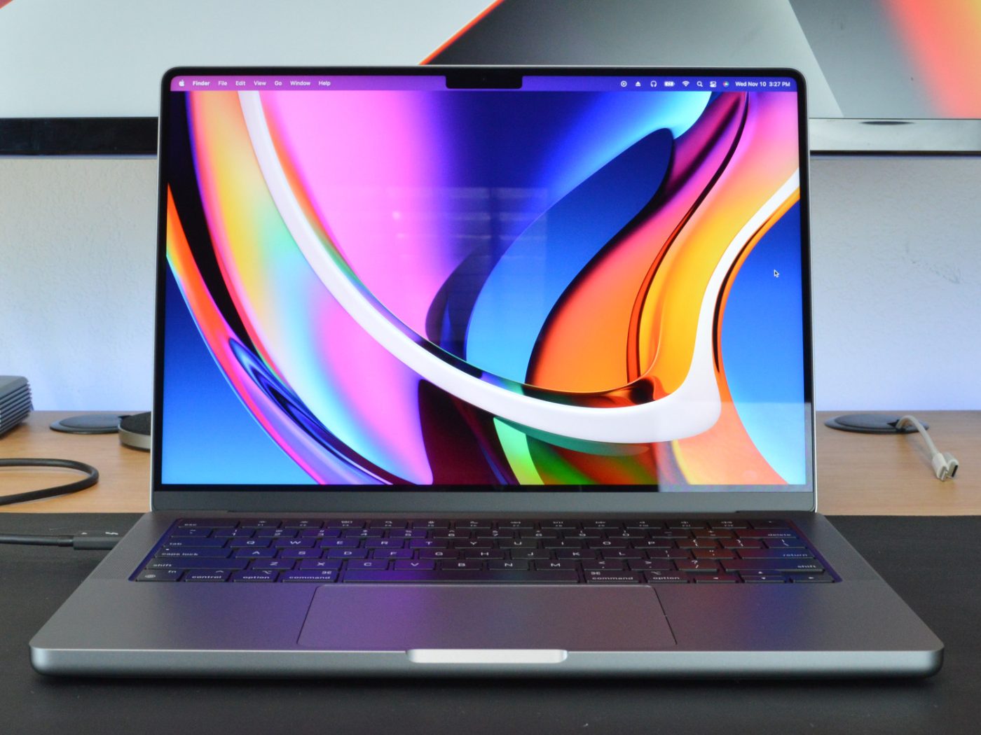 Here's how a $3,300 MacBook Pro can save you money, according a Reddit
