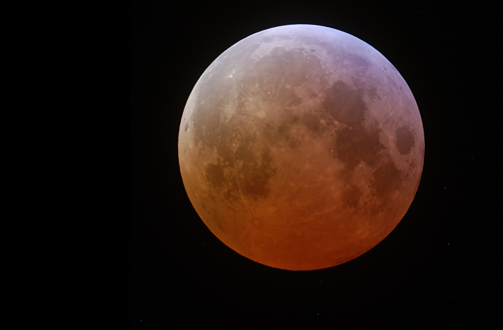 first blood moon of 2022 will be an unforgettable lunar eclipse