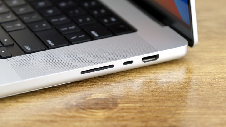 16-Inch MacBook Pro Ports Right