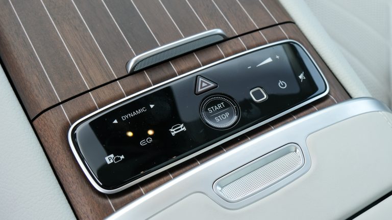 Mercedes EQS Controls