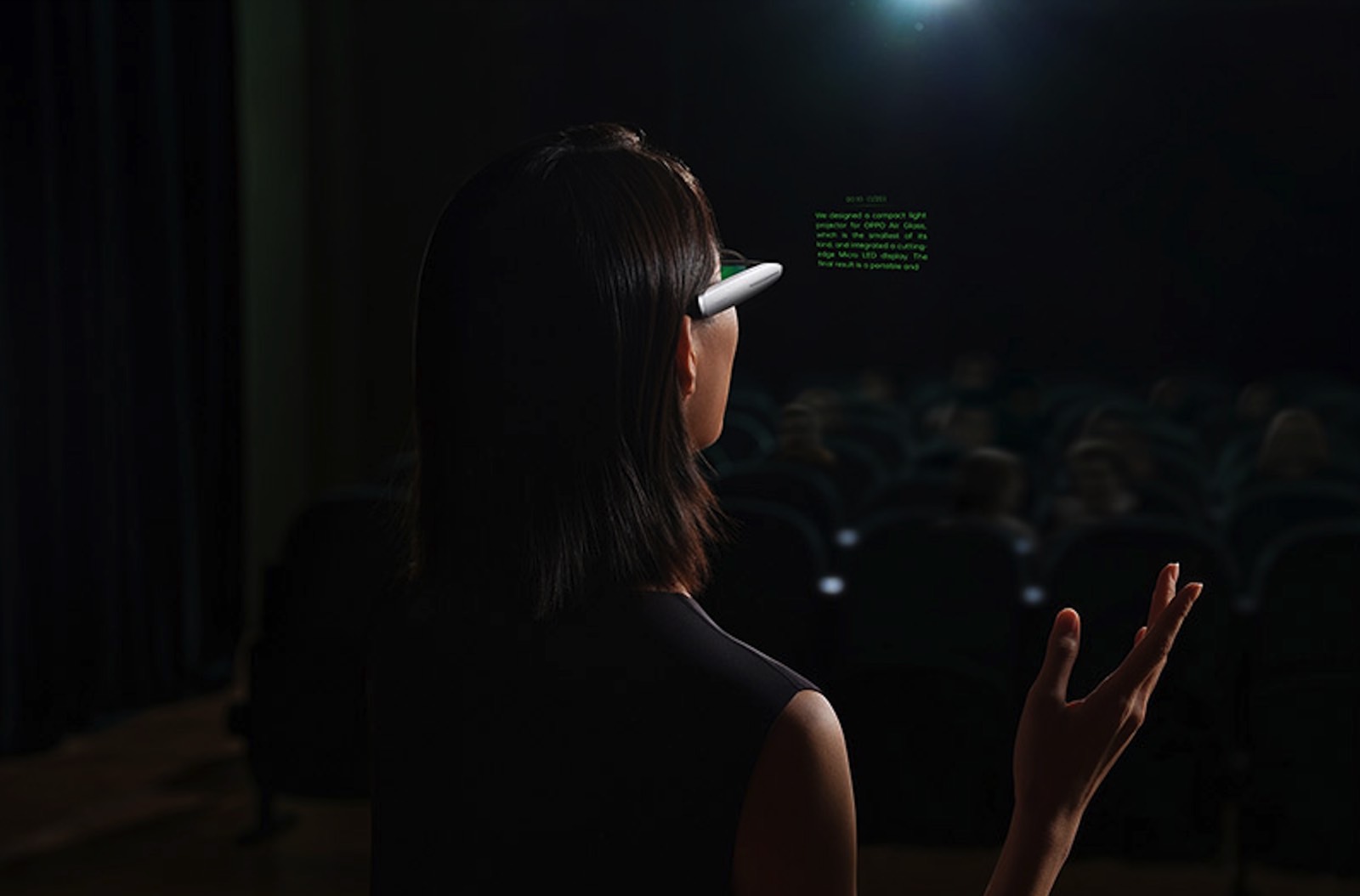 Oppo Air Glass monocle works as a teleprompter 