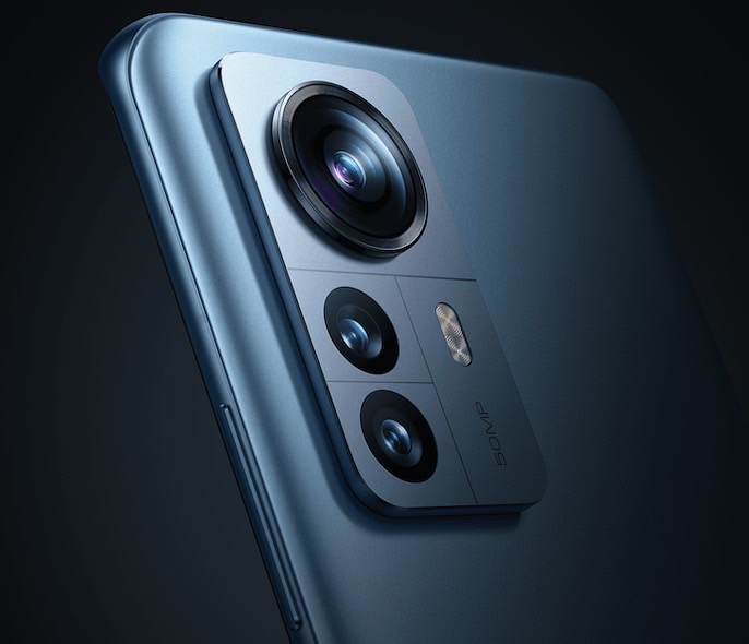 Xiaomi 12 triple-lens camera system