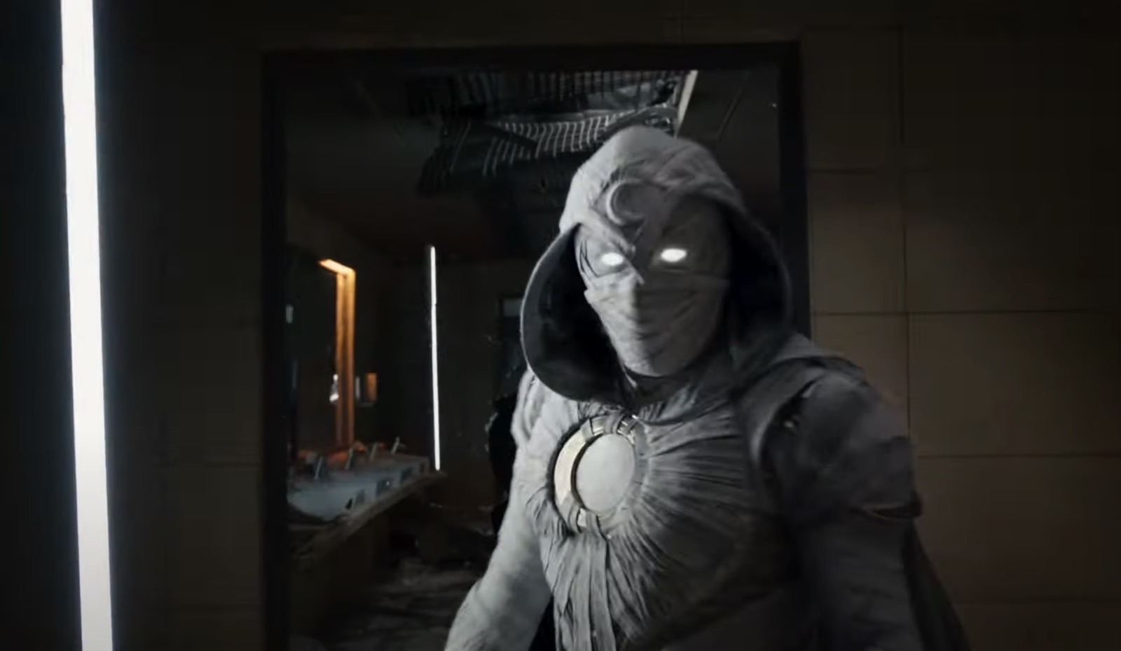 Oscar Isaac in Moon Knight trailer