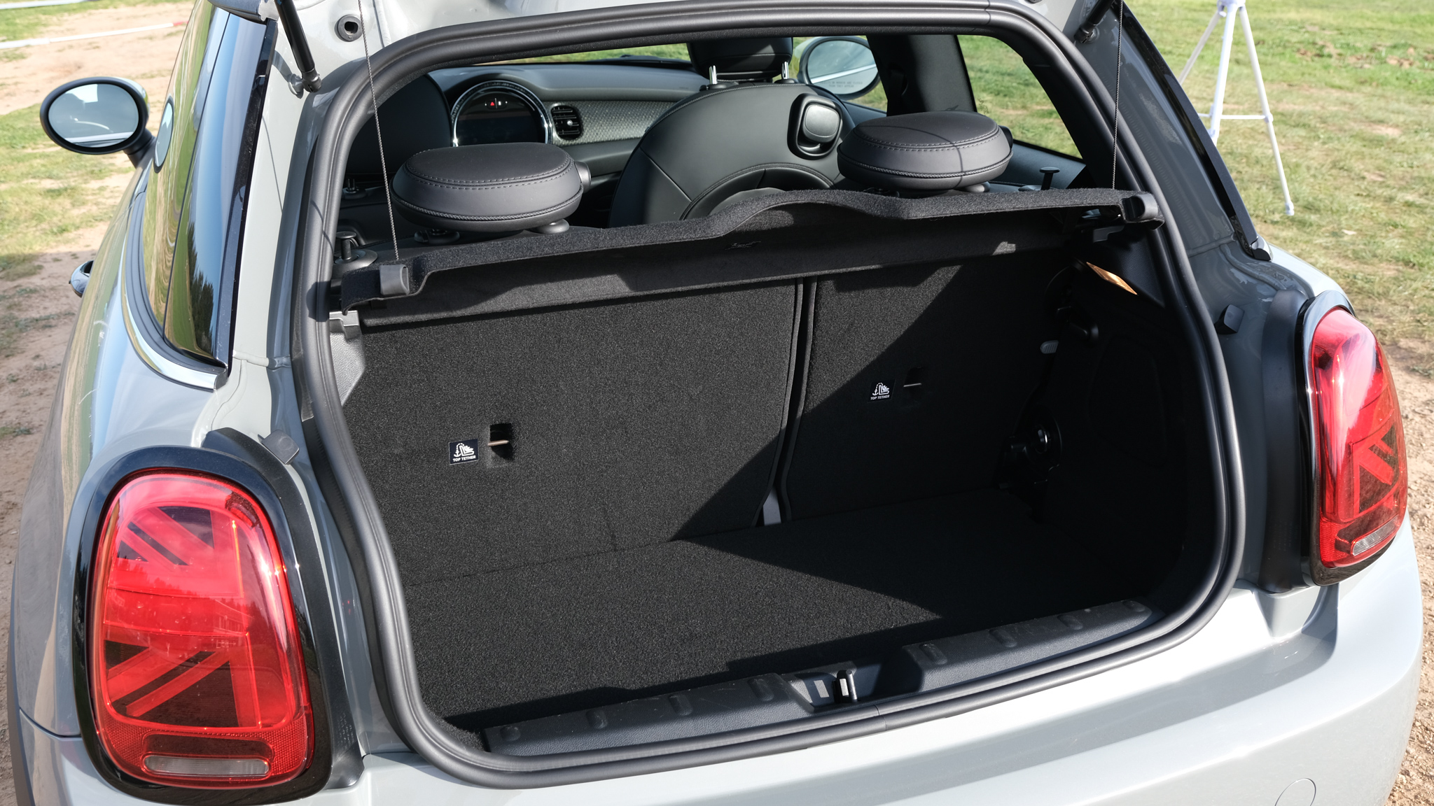 2022 Mini Cooper Trunk