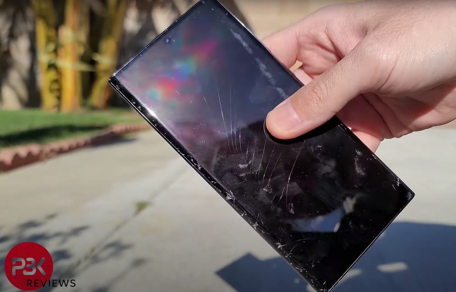 Galaxy S22 Ultra drop test: Edge display damage