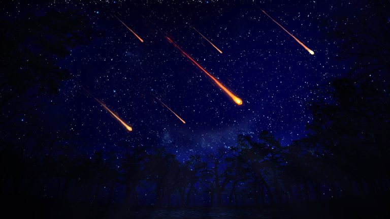 How to watch 2 meteor showers dueling in the skies this month