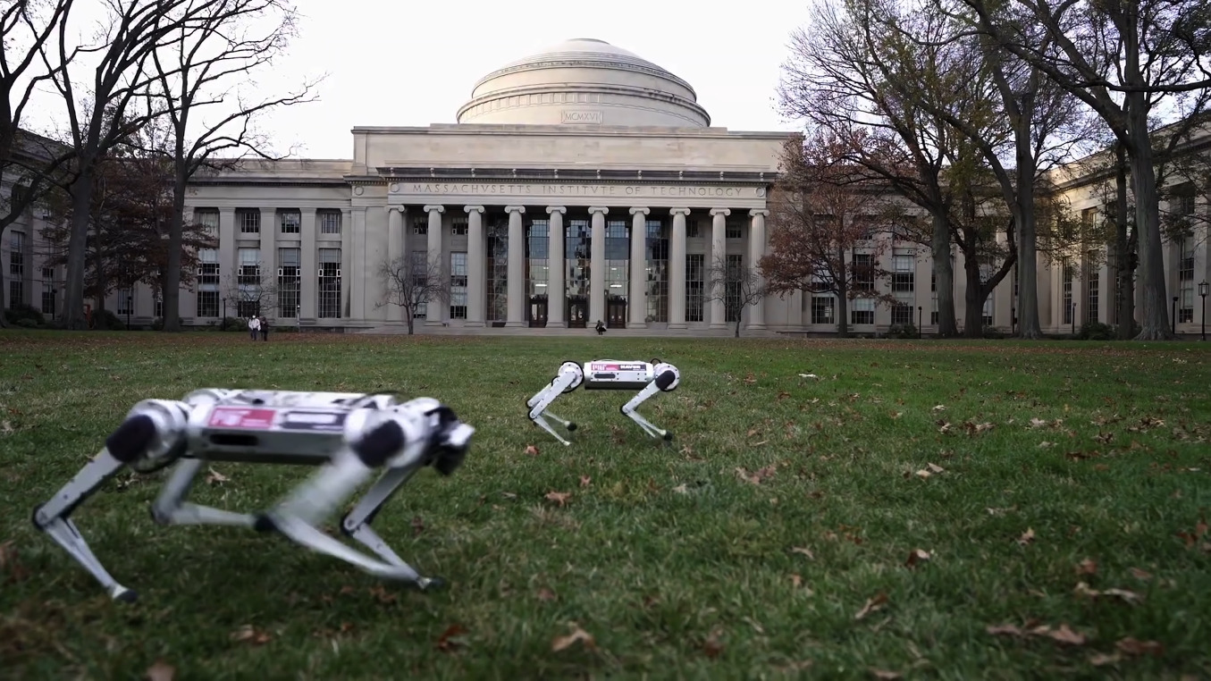 This Cheetah Robot Taught Itself How to Sprint in a Weird Way