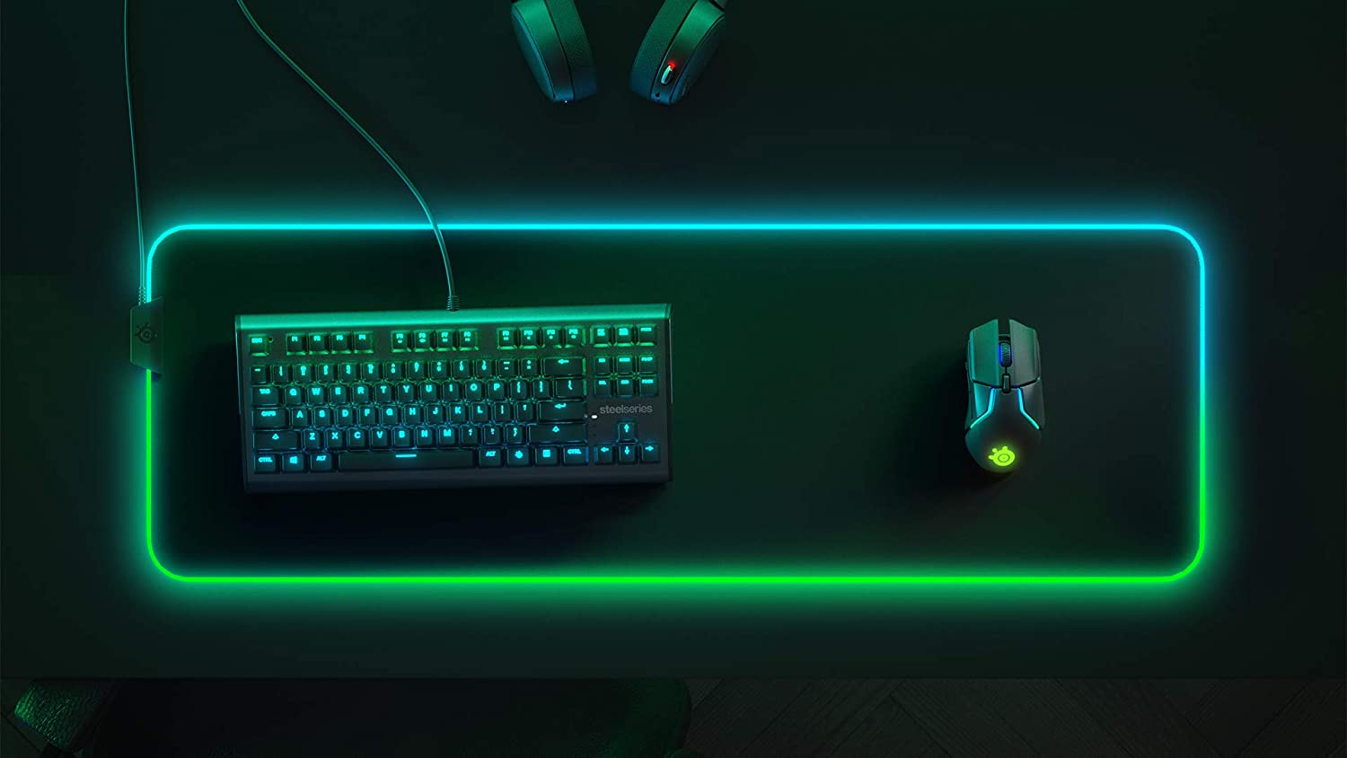 A look at the mouse pad with keyboards