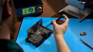 Self Service Repair Apple just opened its self service repair store in the US.
