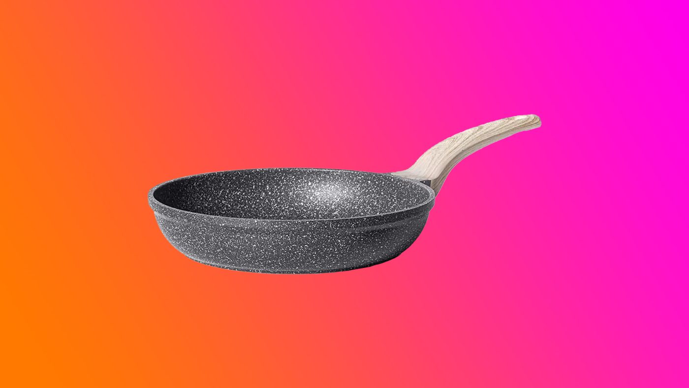 Not Even Burnt Cheese Sticks to This Best-Selling Frying Pan, According to  Shoppers — and It's on Sale