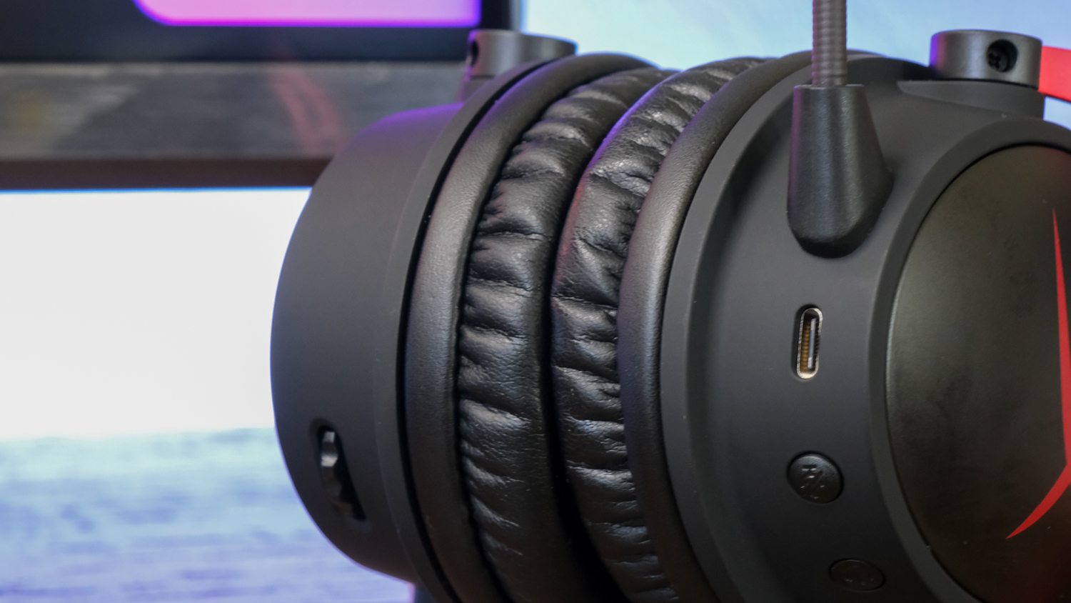 HyperX Cloud Alpha Wireless Review 