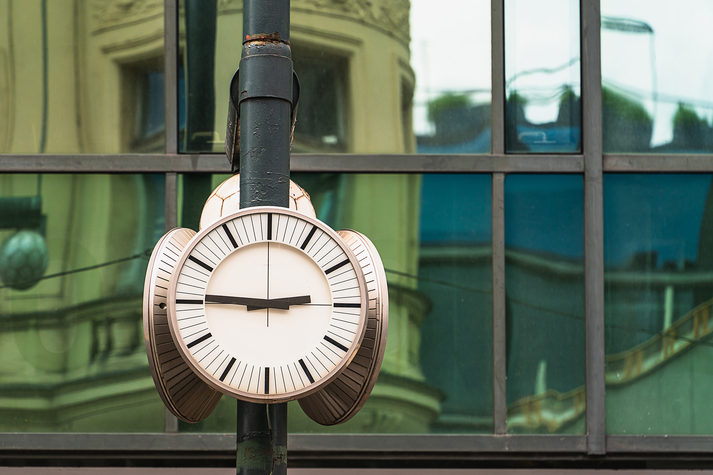 Die alte Uhr am Pol