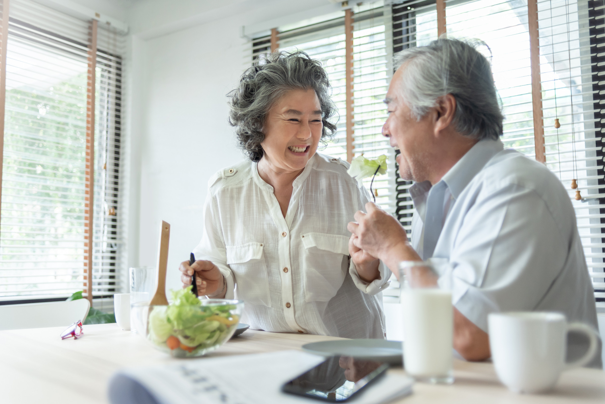 asian couple eating healthy food