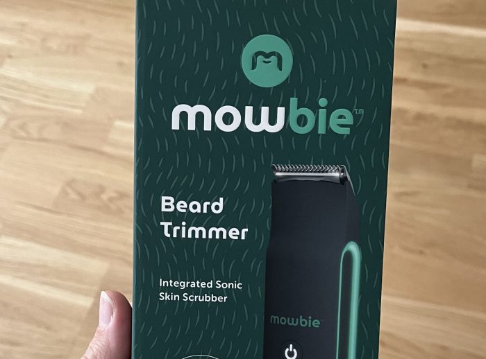 Mowbie beard trimmer