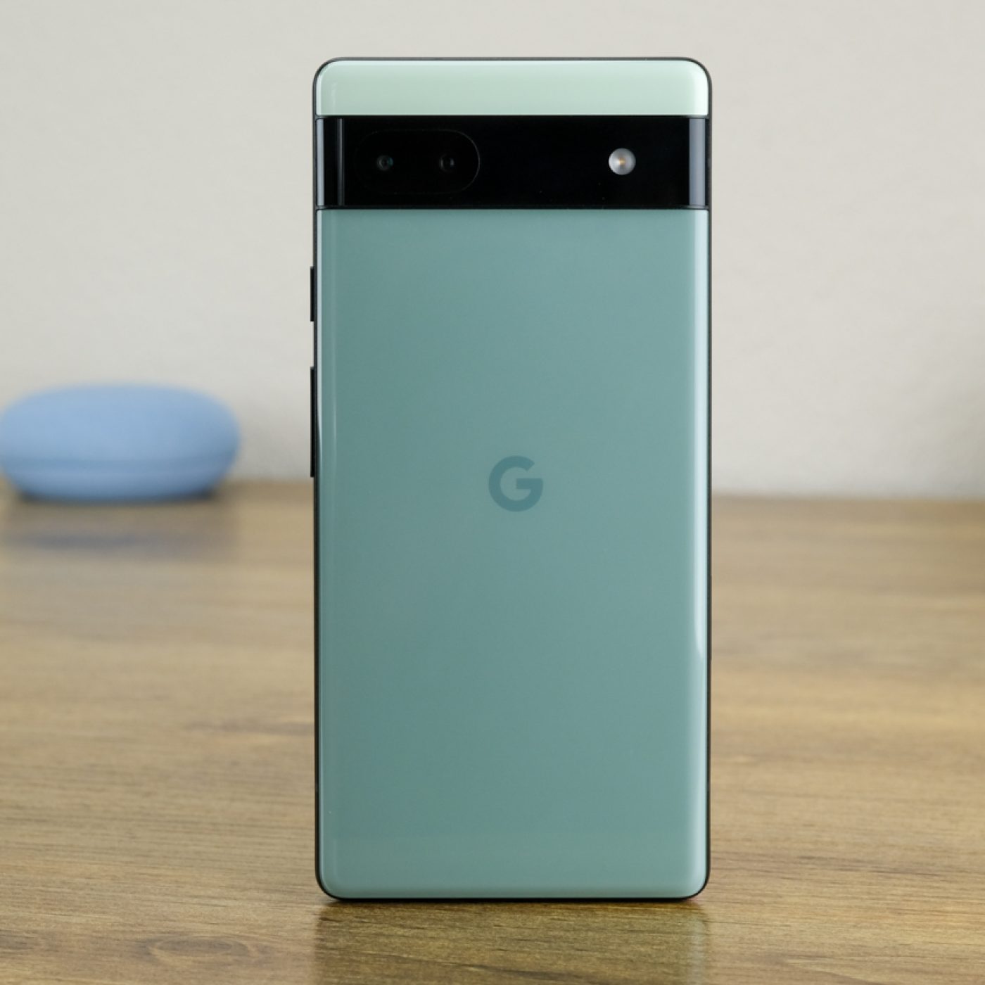 Pixel 6a Review Camera Quality Price Look of Pixel 6a Mid range Smartphone