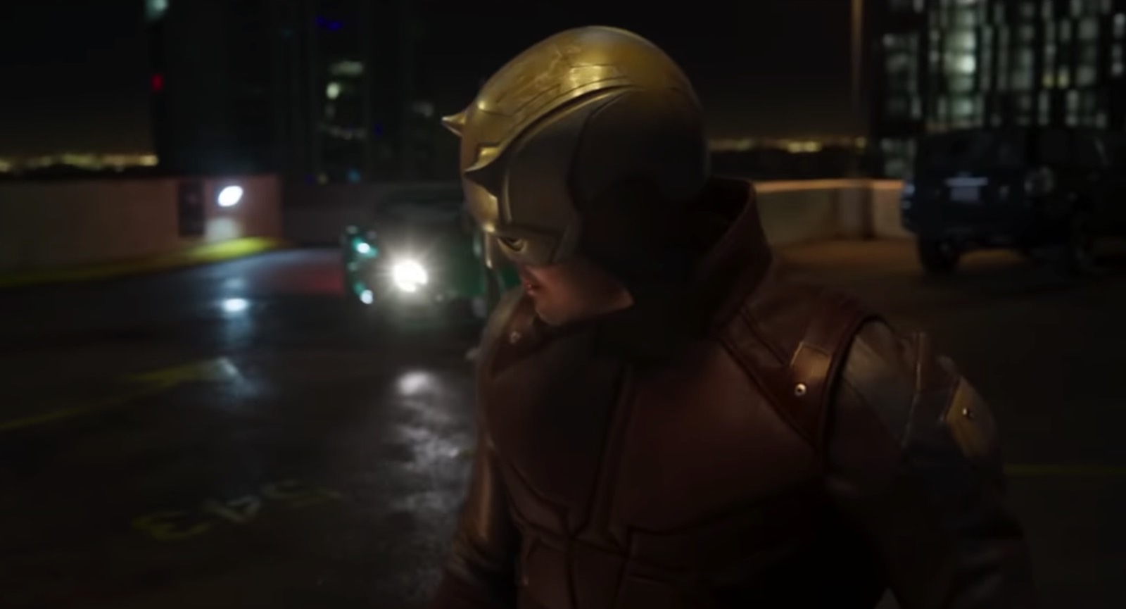 Daredevil (Charlie Cox) appears in his new yellow suit in She-Hulk promo.