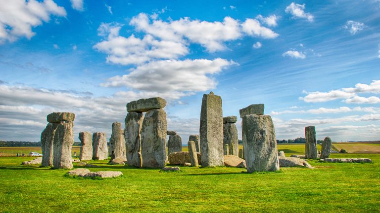 stone age structure stonehenge