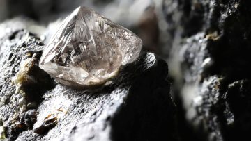 scientists discovered mineral stronger than diamonds