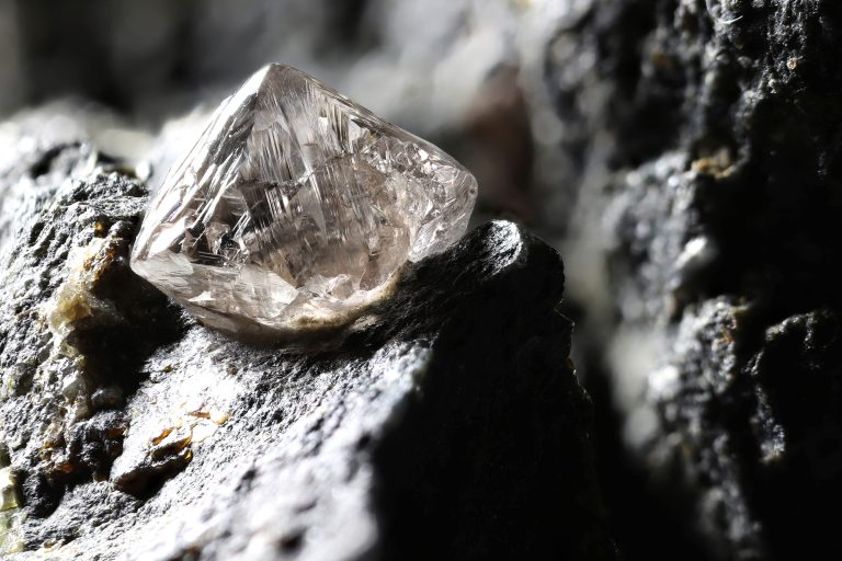 scientists discovered mineral stronger than diamonds