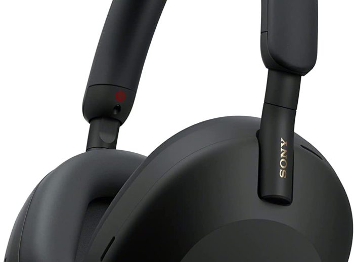 WH-1000XM5 Sony wired headphones