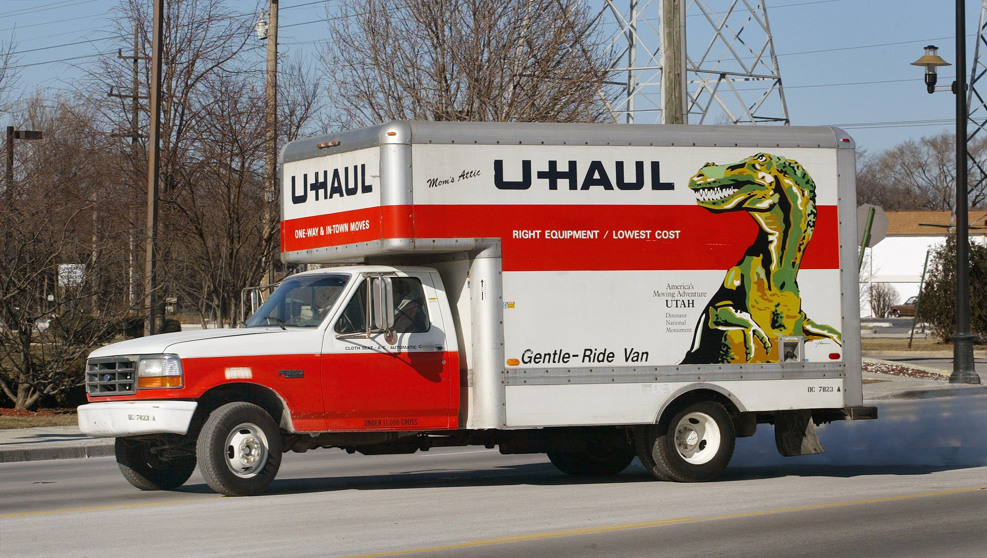 U Haul Hack Names And Driver S Licenses Uncovered In Information Breach   U Haul Moving Truck 