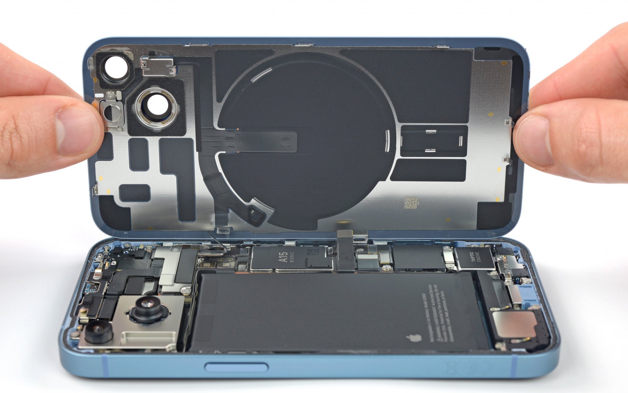 apple-secretly-redesigned-the-iphone-14-to-make-it-easier-to-repair-bgr