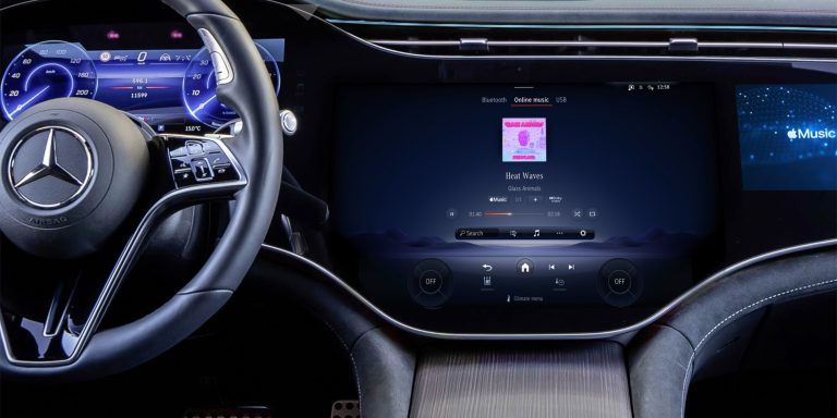 Apple Music on Mercedes-Benz