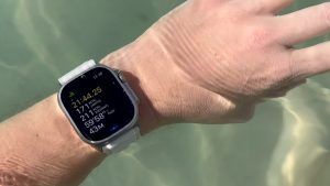 Apple Watch Ultra underwater
