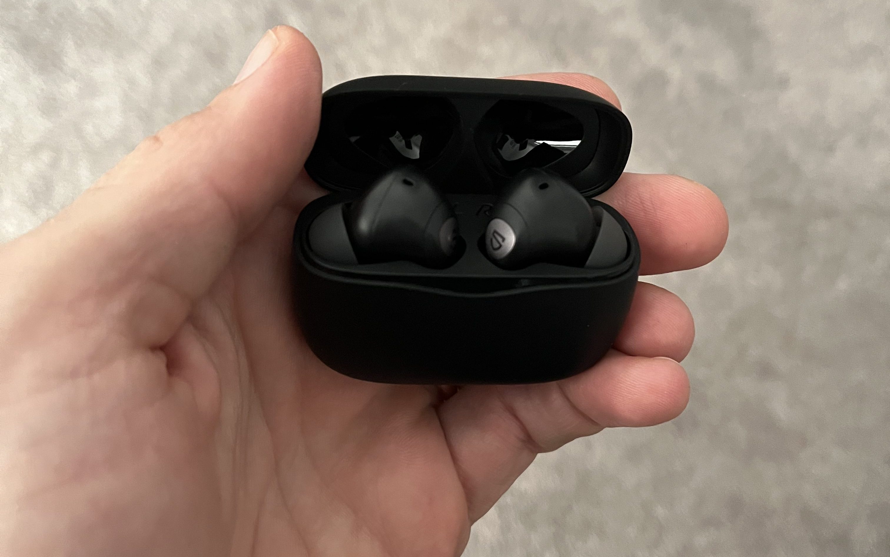 Earbuds