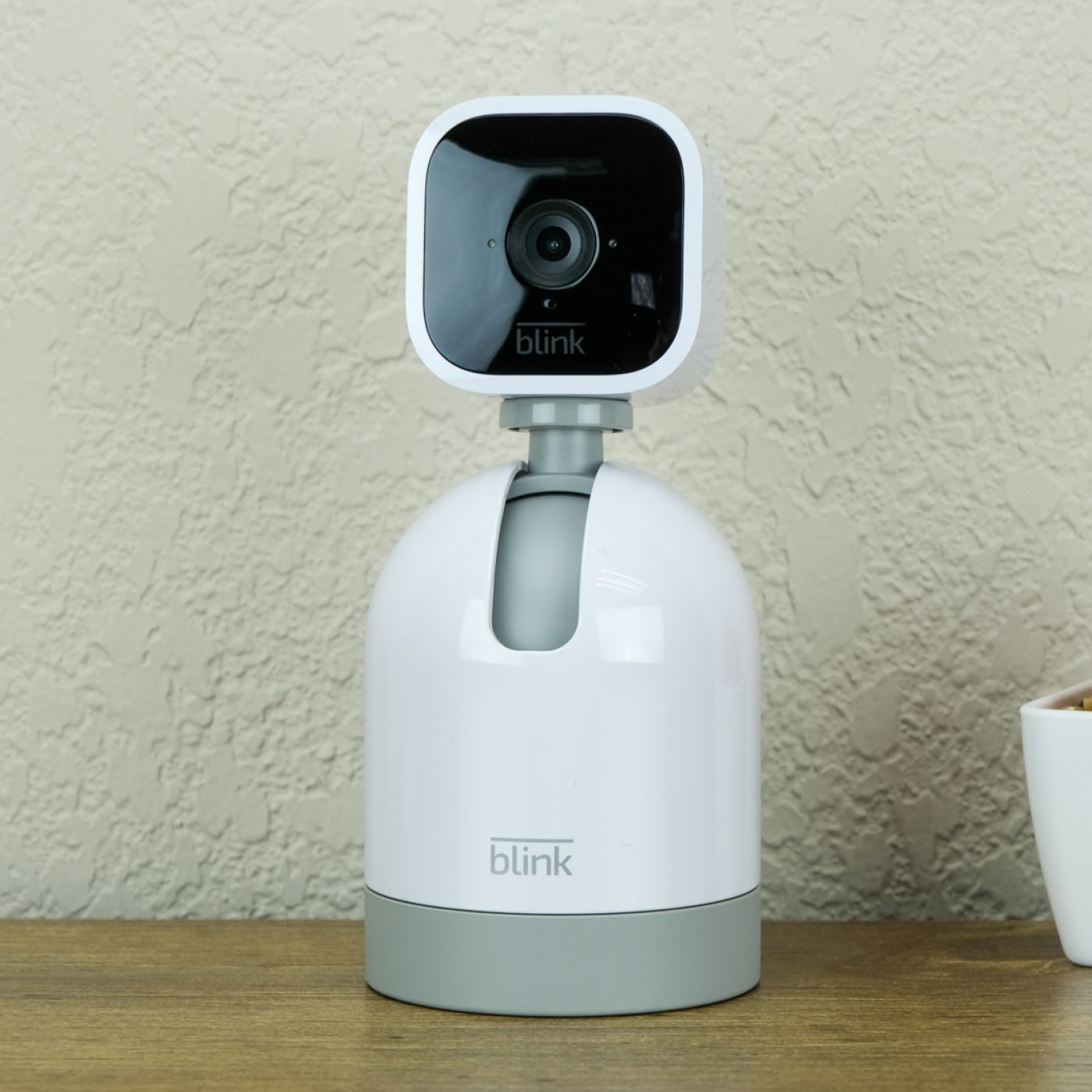 This Pair of Blink Outdoor Security Cameras Is $100 Off for a
