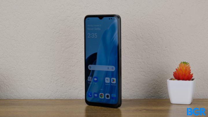 OnePlus Nord N300 Review OnePlus Nord N300 Main